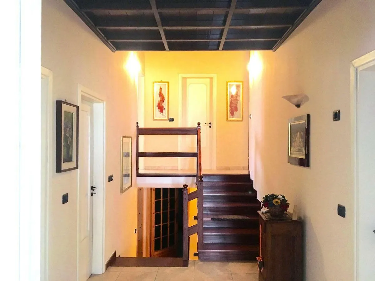The First Manor House Villa Ferrara 0*,