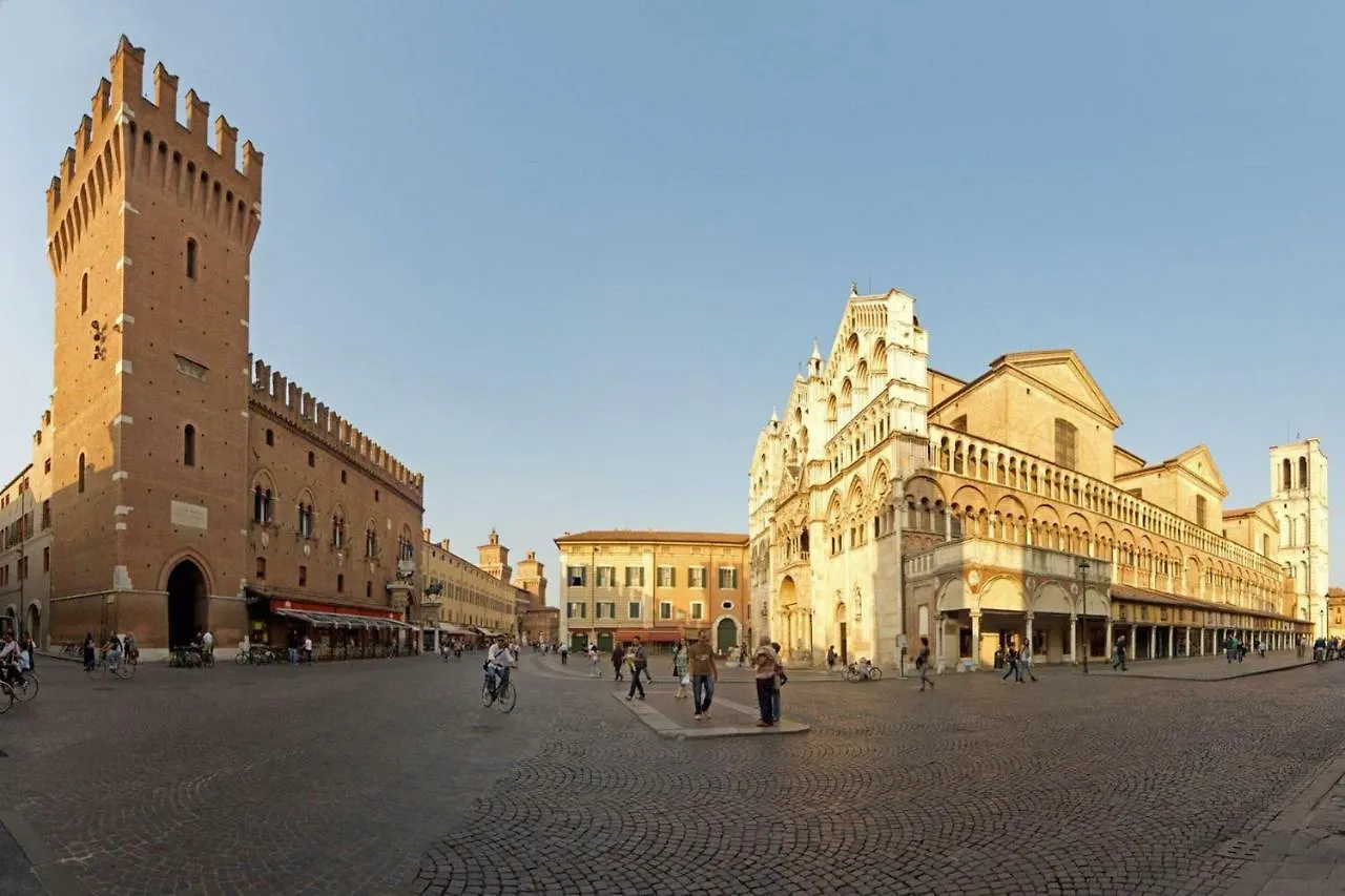 The First Manor House Villa Ferrara 0*,  Italia